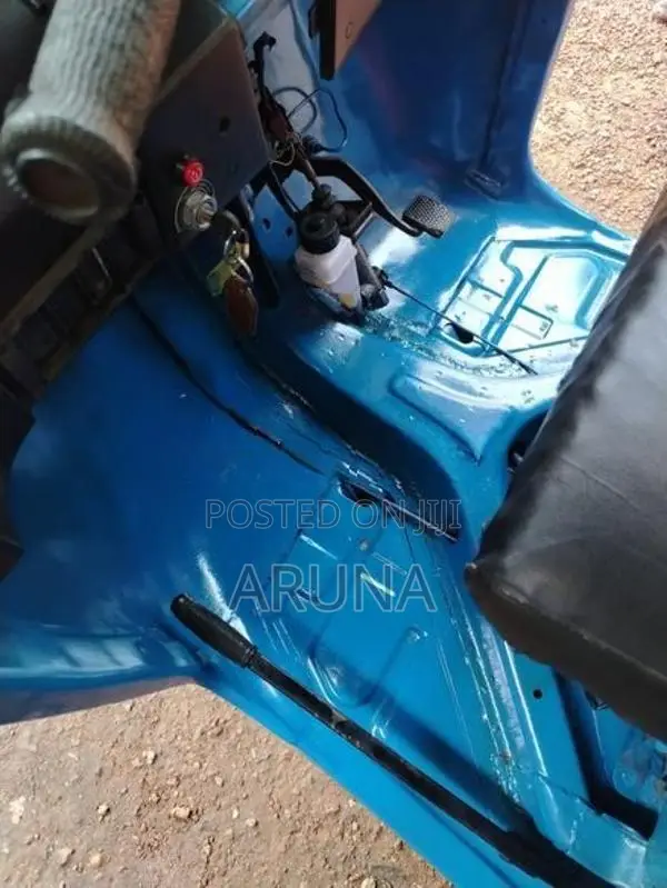 Bajaj RE 2013
