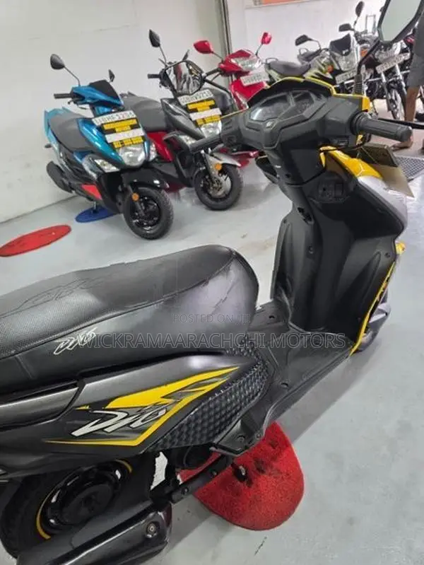 Honda Dio Yellow 2018