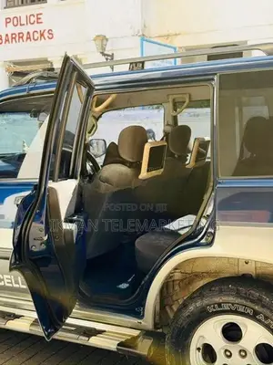 Mitsubishi Montero iO 2000