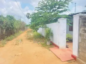 Land with House for Sale அச்சுவேலி
