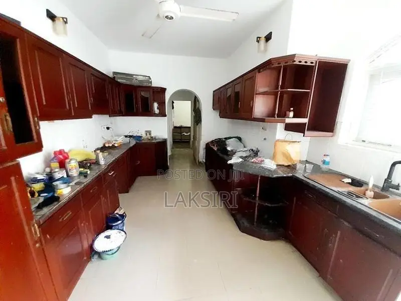 Modern Luxury House Rent Recidence with Office Nugegoda Mirihana Jubil