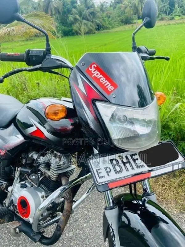 Bajaj CT100 2018