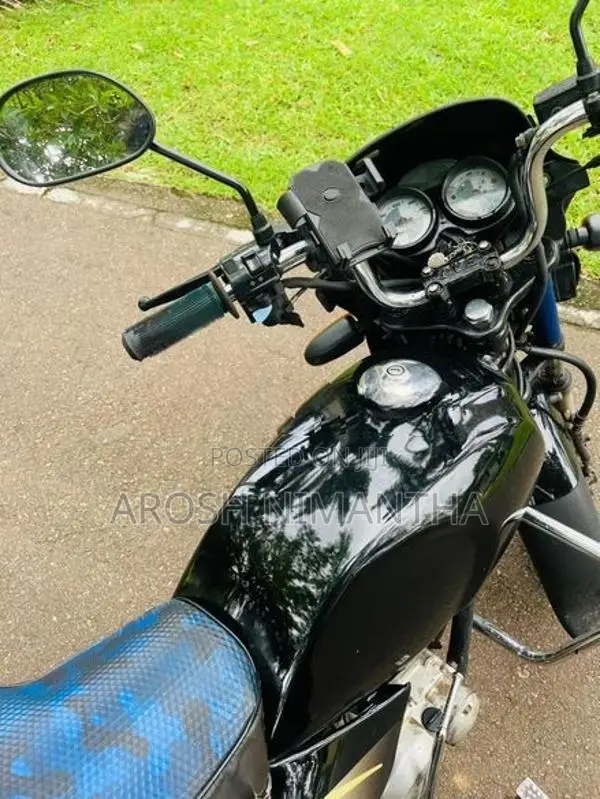 TVS Victor 2007
