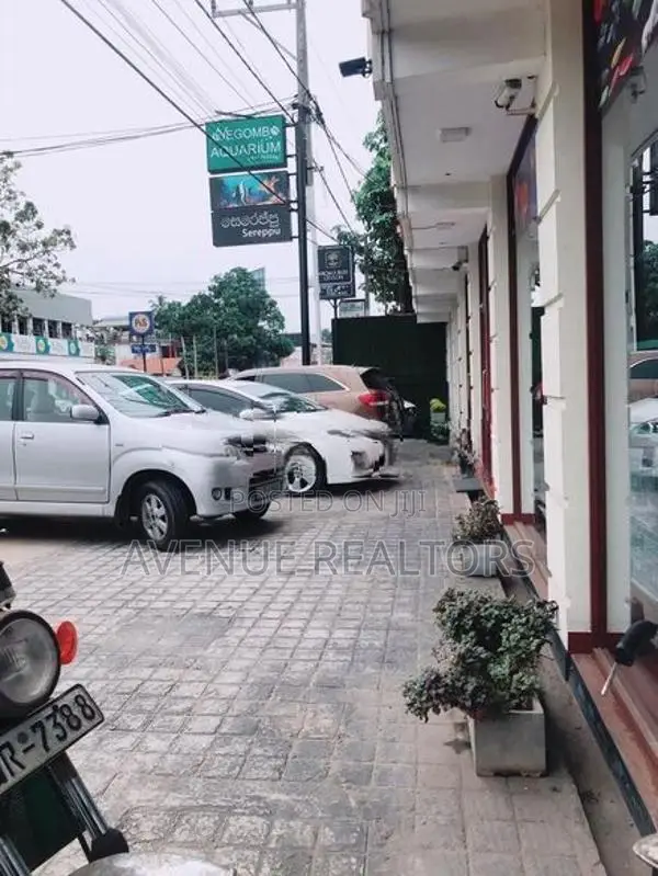 70Perches Commercial Building for Rent in Negombo