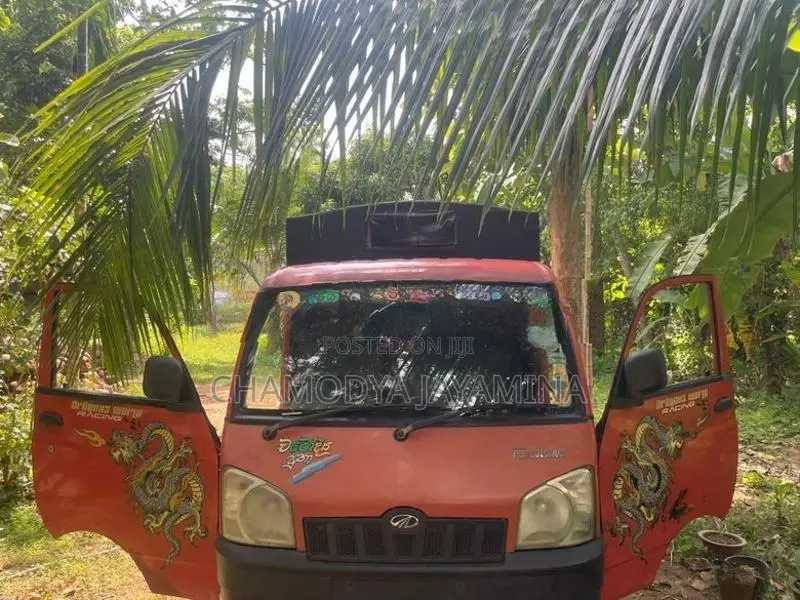 Mahindra Xylo 2013