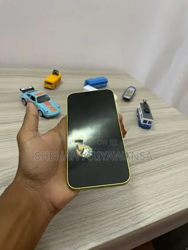 Apple iPhone 14 (Used)