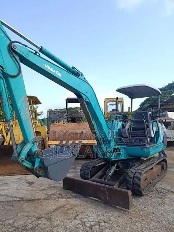 Komatsu PC 30-7 Excavator