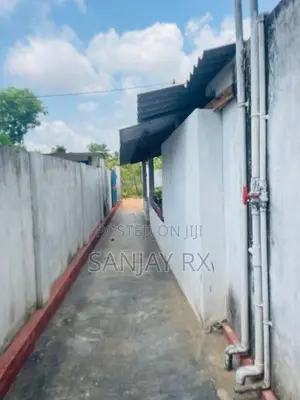 Land with House for Sale அச்சுவேலி