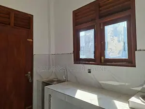 House for Rent - close to Ganemulla Kadawatha Road Ideal a Couple