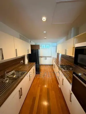 Sky-High Luxury: 3BR Premium Apartment for Rent, Clearpoint Residencie