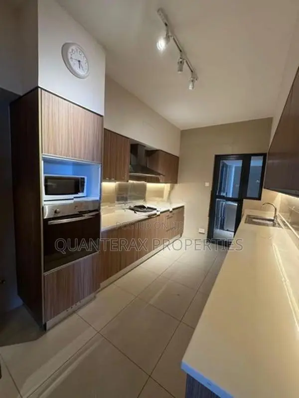 Havelock City, Stratford Tower - Furnished 2 Bedroom Apartment Col 5