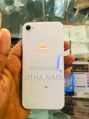 Apple iPhone 8 (Used)