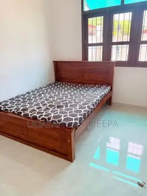 Teakka Bed