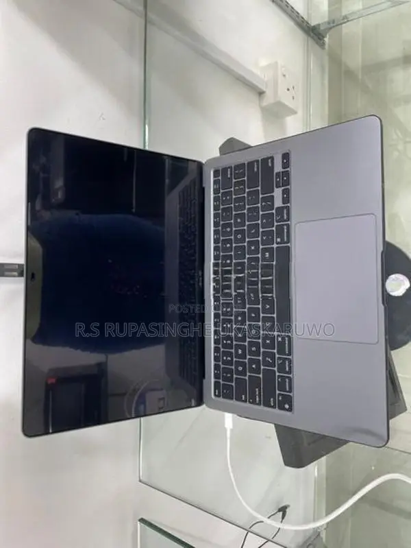 Apple McBook Air M1