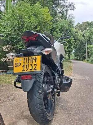 Honda CB Hornet 2017