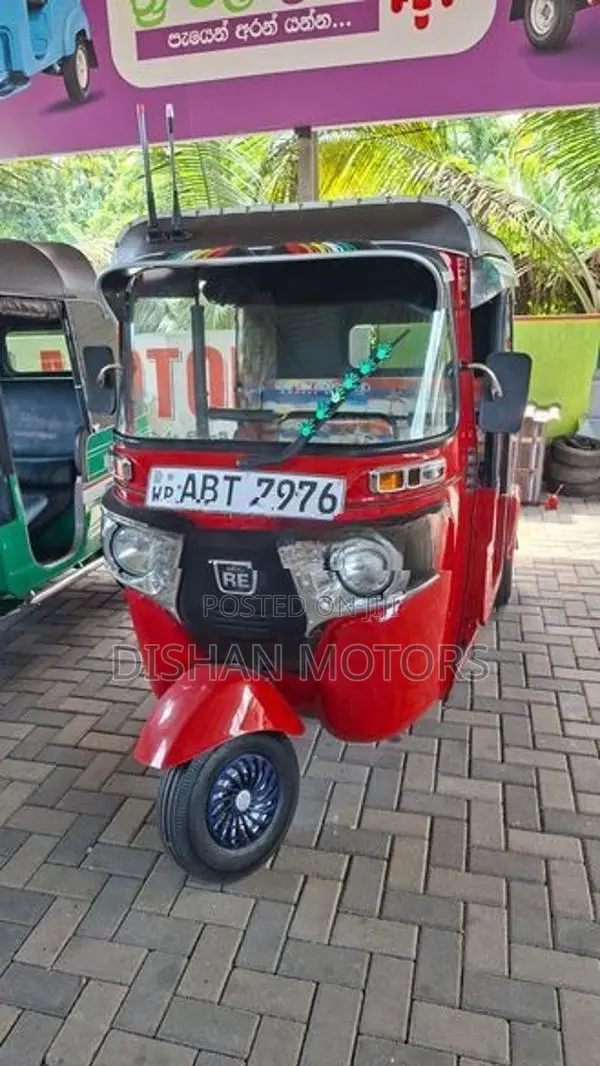 Bajaj RE 4 Stroke 2019