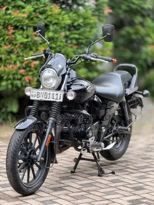 Bajaj Avenger Street 2018