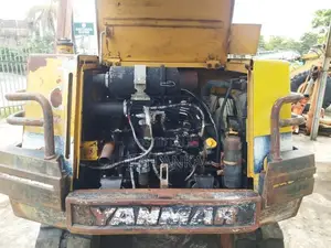 Yanmar B 27 Excavator