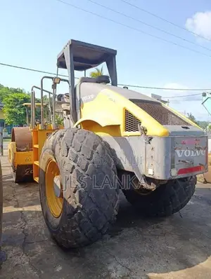 SD 110 10 Ton roller