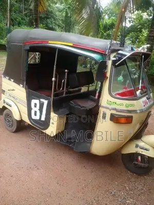 Bajaj RE 1999