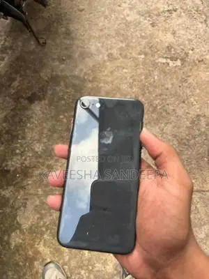 Apple iPhone 8 (Used)