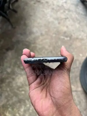 Apple iPhone 8 (Used)