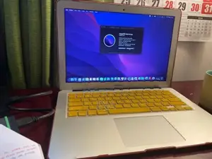 Apple Macbook Air