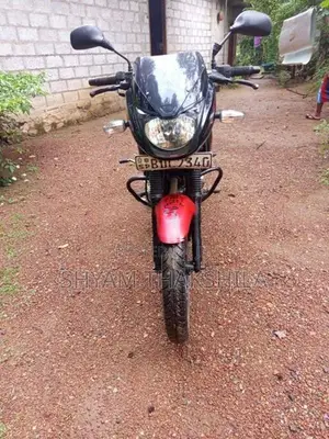 Bajaj Pulsar 150 2015