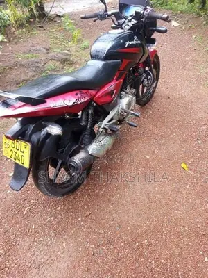 Bajaj Pulsar 150 2015