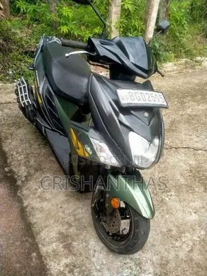 Yamaha TZR 2017