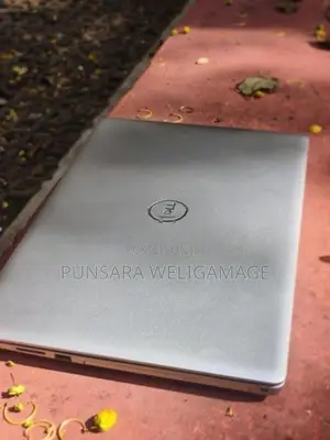 Dell Inspiron 15 3000 Laptop
