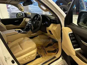 Toyota Land Cruiser V6 ZX 300 2023
