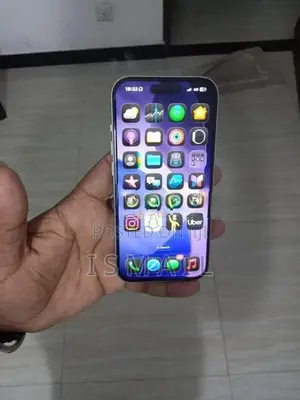 Apple iPhone 15 (Used)