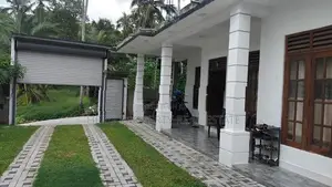 Single Storey House for Sale in Ganemulla