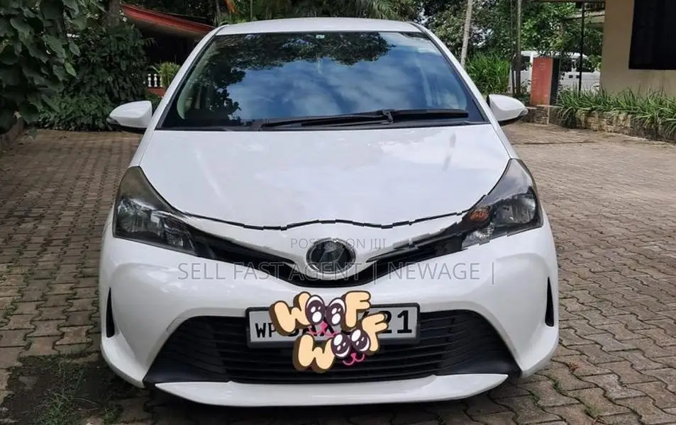 Toyota Vitz 2015