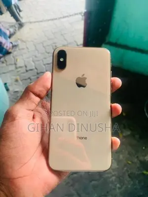 Apple iPhone XS (Used)