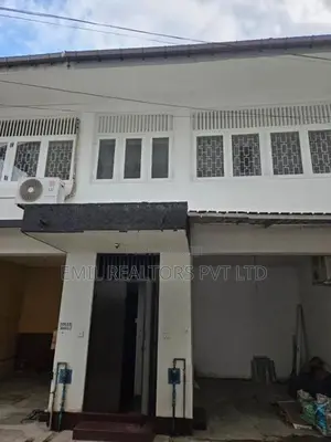 3 Bedroom House for Rent – Gregory’s Road, Colombo 07 (Ref: EM022SR)