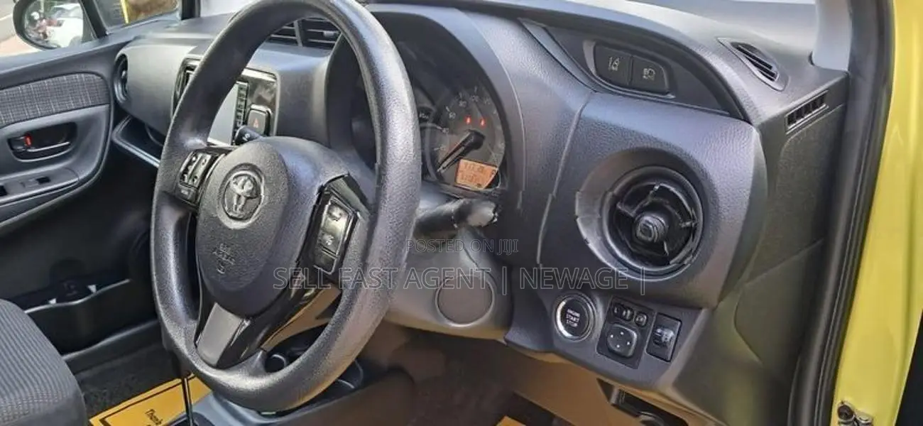 Toyota Vitz 2017