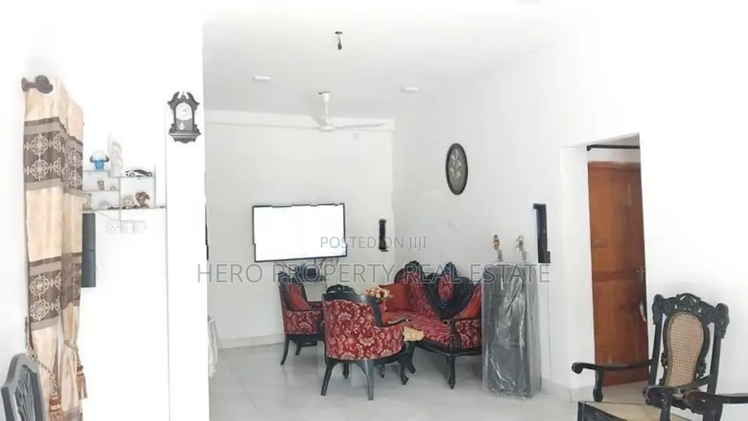 Single Storey House for Sale in Ganemulla