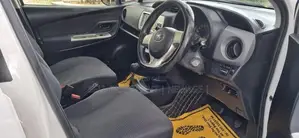 Toyota Vitz 2015