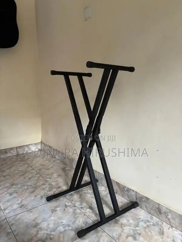 Yamaha PSR-F51 Keyboard With Stand