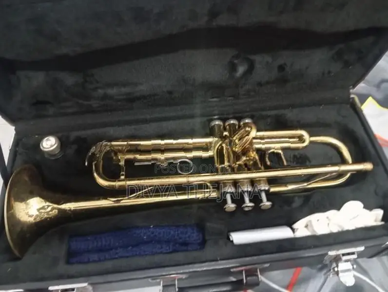 Yamaha YTR-3335 Gold Trumpet