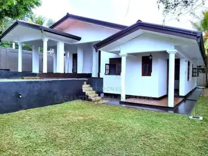 18 perch Single Storey House for sale in Athurugiriya
