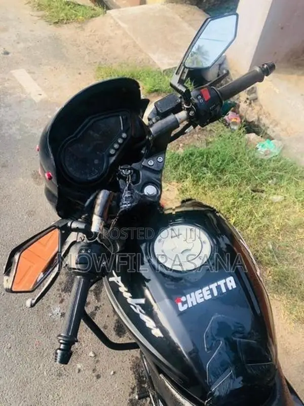 Bajaj Pulsar 180 2009
