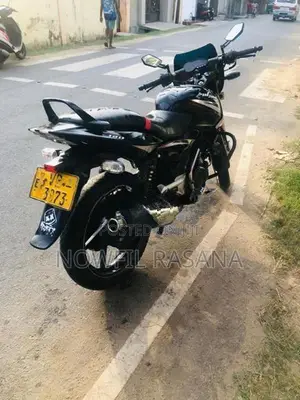Bajaj Pulsar 180 2009