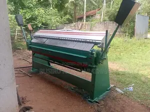 තහඩු නවන මැෂින්