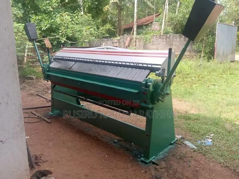 තහඩු නවන මැෂින්