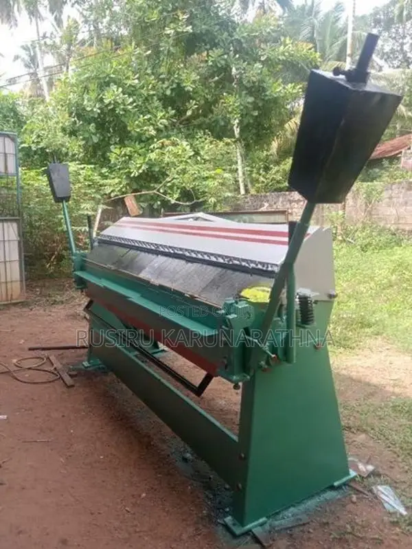 තහඩු නවන මැෂින්