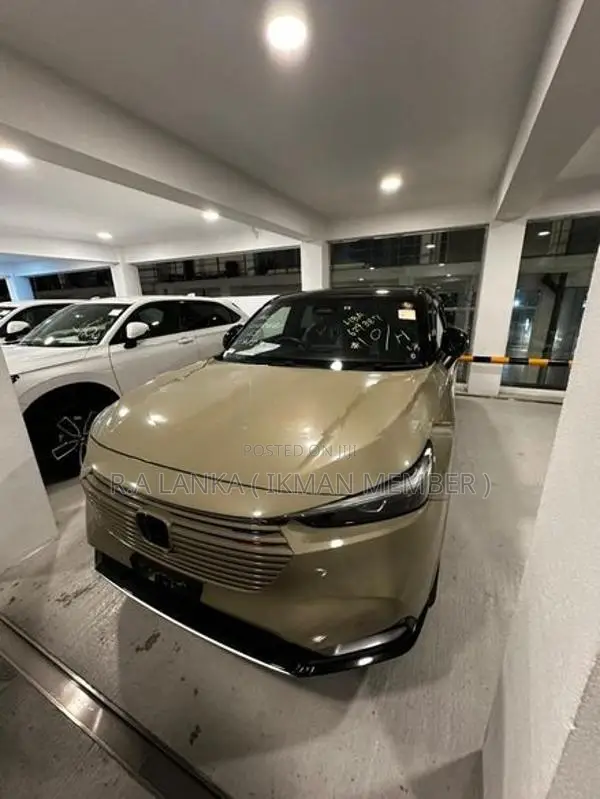 Honda Vezel Z PLAY MOONROOF 2023