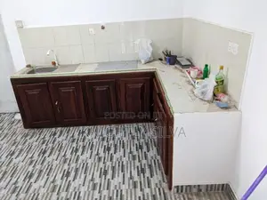 Upstairs House for Rent in Waligampitiya Ja Ela